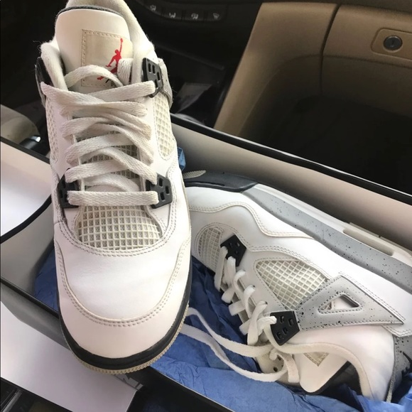 Jordan 4s - Picture 5 of 5